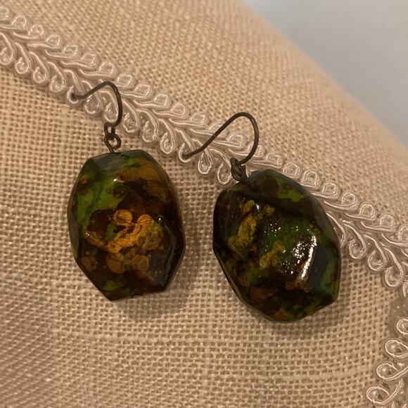 Rich and Deep Colored Costume Necklace & Earrings - Picture 2 of 8